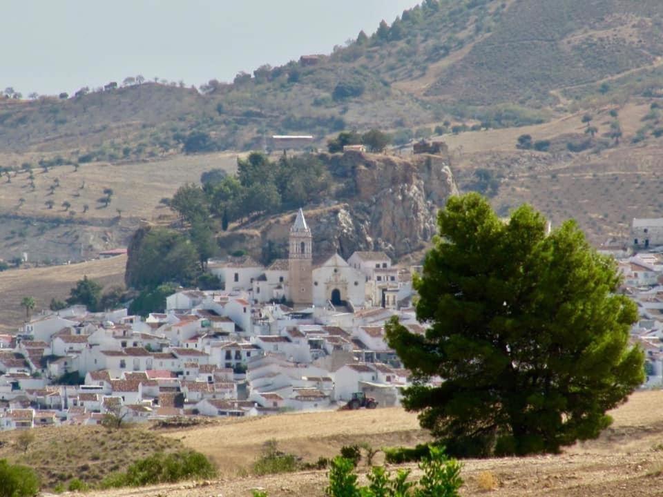 Studio Apartment In Ardales, Cerca El Caminito Del Rey Y Embalses Exterior foto